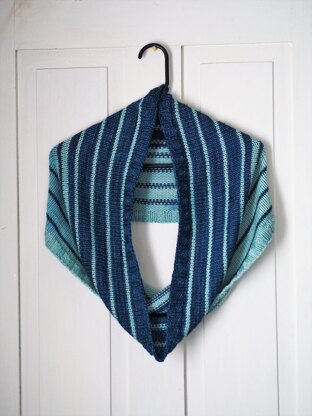 Stryped Cowl