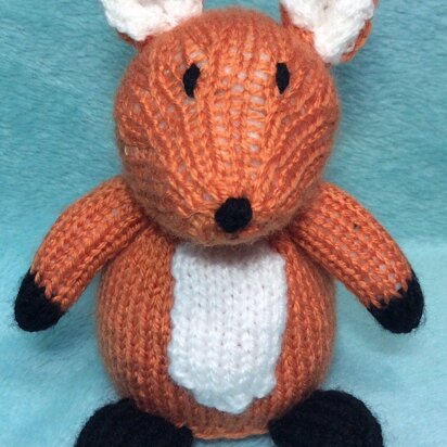 Woodland Fox Chocolate Orange Cover - knitting pattern