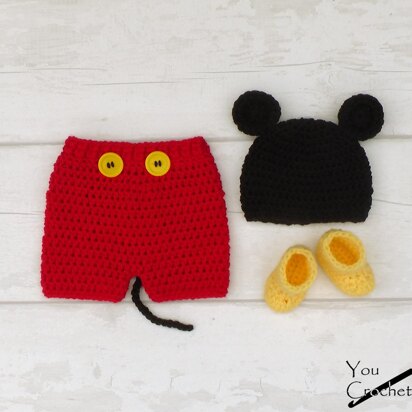 Mickey Mouse Hat and Shorts Set