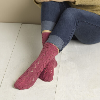 895 Relevations - Socks Knitting Pattern for Women in Valley Yarns Huntington - knitting pattern