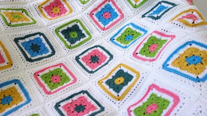 Flower Granny Square Throw Blanket
