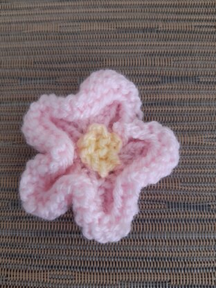 Knitted flower
