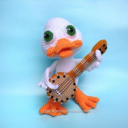 Duckie Playing Banjo