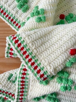 Boughs of Holly Blanket