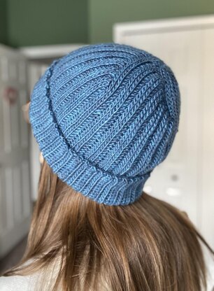 Ridge Sideways Beanie