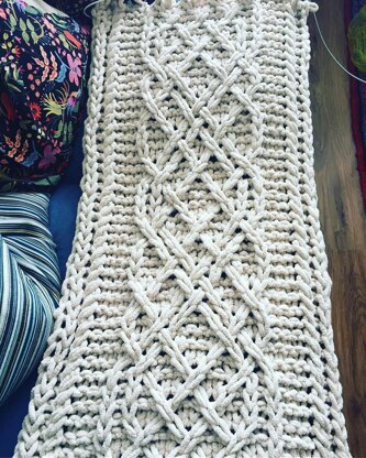 Celtic Cable Knotted Braid Blanket