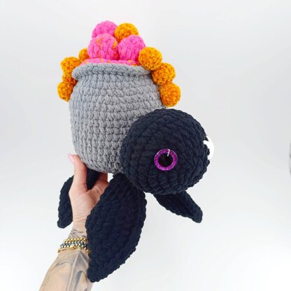 Amigurumi turtle halloween