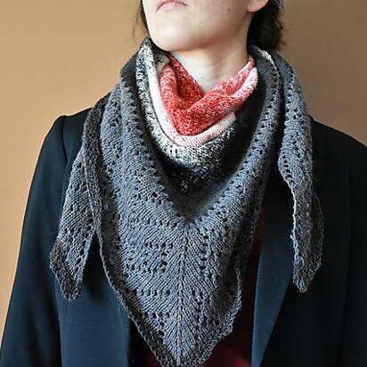 Labyrinth shawl - knitting pattern