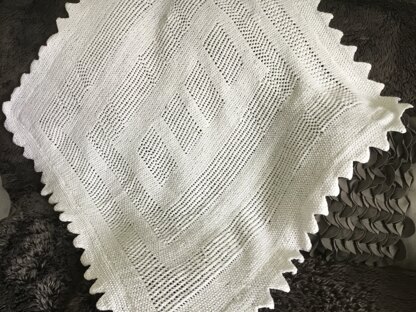 FREE Easy Baby Lace Shawl