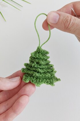 Crochet Christmas tree amigurumi pattern