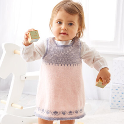 Sirdar 5301 Pinafore and Shoes in Snuggly 100% Merino PDF