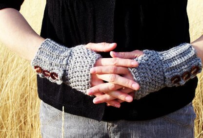 Ruffled Button Cuff Gloves