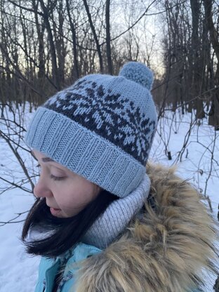 Nordic Snowflake Hat