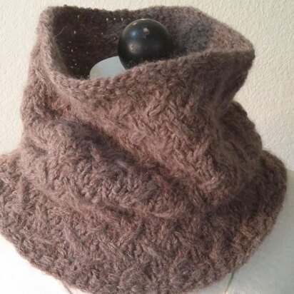 Maxdale Cowl