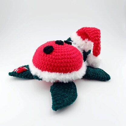 Amigurumi turtle Christmas