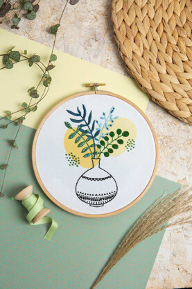 Hawthorn Handmade Vase 1 -  Green Fingers * Embroidery Kit