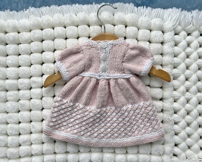 P144 Dolls Dress and Bonnet