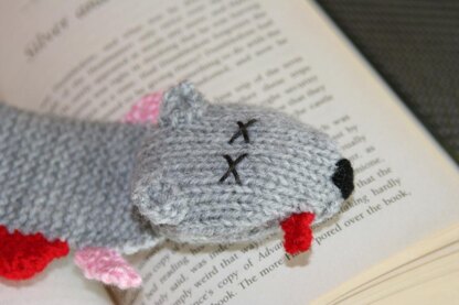 Squashed Rat Knitted Bookmark