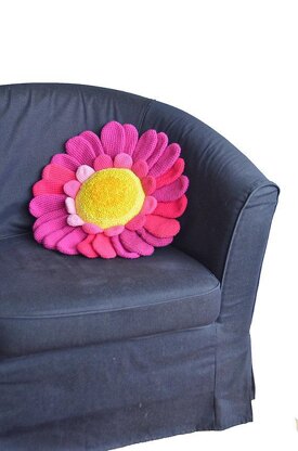 Daisy Pillow Crochet Pattern