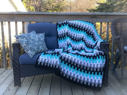 Pebbled Archway Reversible Throw