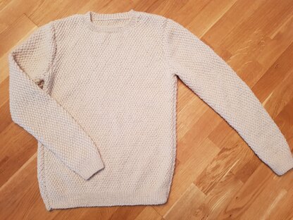 Classic Roundneck Sweater in Irish Moss Stitch
