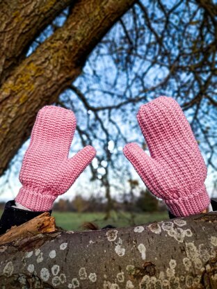 Woven Willow Mittens