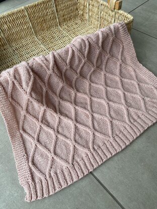 Cosy Diamond Wave Blanket