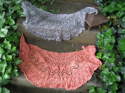 Graceful Curve, Shawl