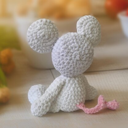 Plush mouse