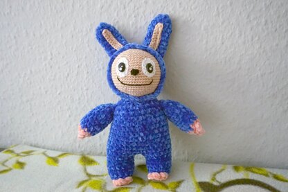 Crochet Pattern for the Smiling Bunny!