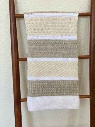 Clary Baby Blanket - in worsted weight yarn