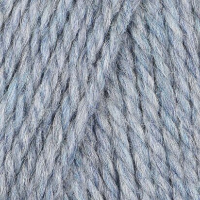 Ivory Aran/Worsted Weight Merino & Silk Knitting Wool Yarn – King