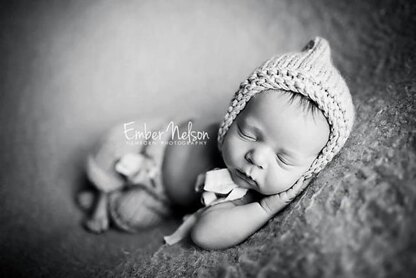 #55 Newborn chunky pixie hat