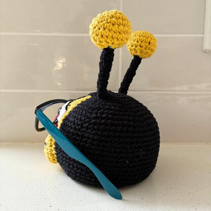 BUMBLE BEE GLASSES  HOLDER