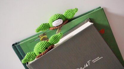 Bookmark Baby Alien