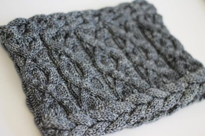 Brandi-Lee Cabled Cowl