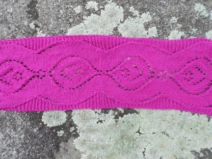 Fuchsia Fantasy Lace Scarf