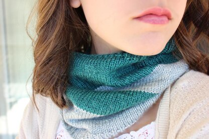 Gabriella's Spring Cowl