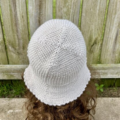 Lake Hat -- a loom knit pattern