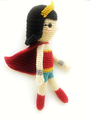 Wonder Woman - amigurumi pattern