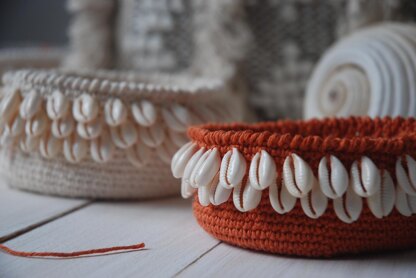Crochet Cowrie Basket