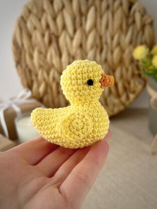 Crochet duck plush pattern amigurumi toy