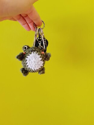 Crochet Frog Pattern , Pocket Size, Crochet Pattern Mini Frog Plushie, Bag Charm, Car Decor, Keychain pattern