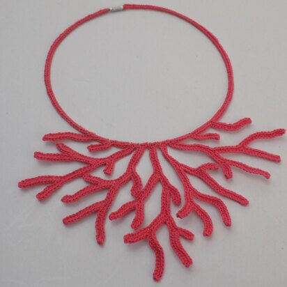 Corchet Coral Necklace