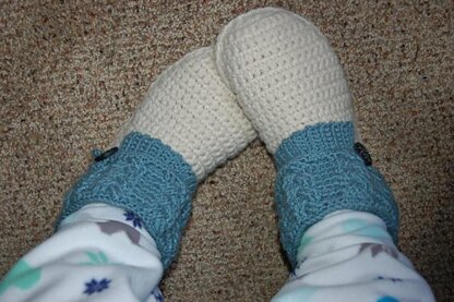 "Kickin' Cables" Slipper Boots