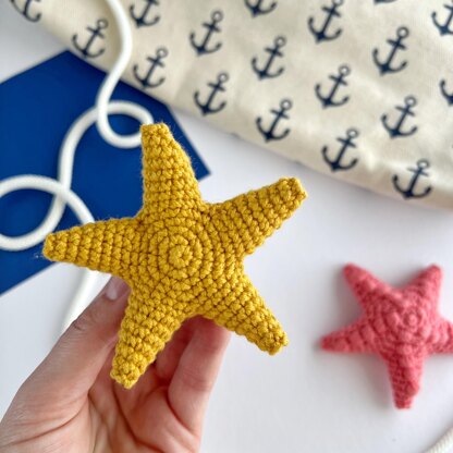 Starfish crochet keychain pattern Amigurumi keyring ocean animal toy Bag charm Car mirror hanging decor