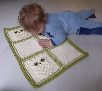 Blanket with Bobble Owl