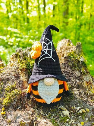 Halloween gnome (boy2)