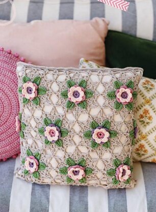 Gertrude Cushion