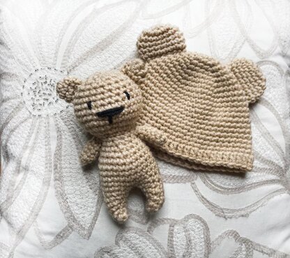 Newborn Hat and Toy Bear Set